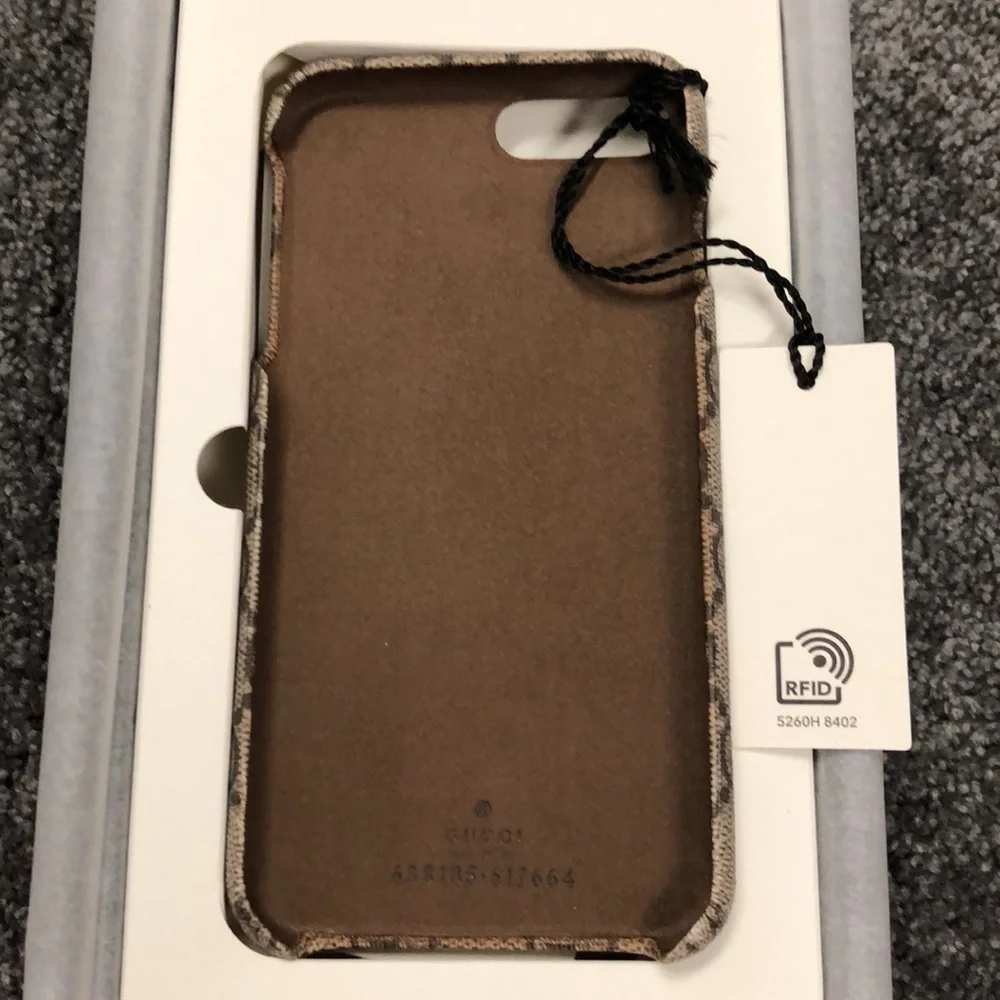 Gucci iPhone 7/8 Bee coated canvas case